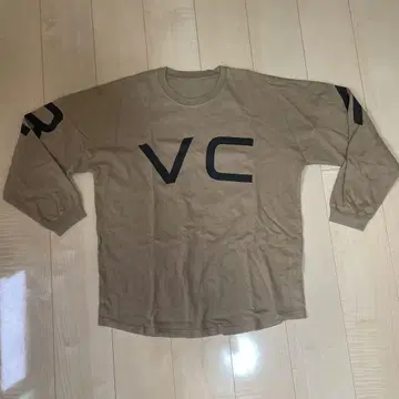 RVCA VC 로고 베이지 긴팔 티셔츠 L