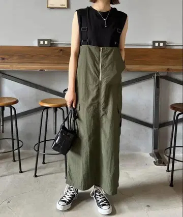 카키 오버롤 스커트 프리