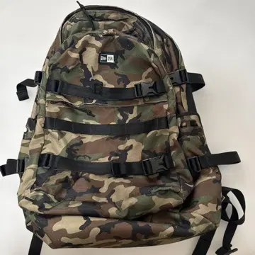 NEWERA 카모플라쥬 백팩