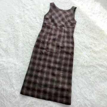 아틀리에 서티포 울 혼방 체크 무늬 슬리브리스 원피스 M