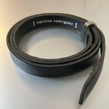 narciso rodriguez 블랙 가죽 팔찌