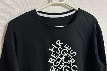 거의 새상품 GEORGES RECH 블랙 티셔츠 조르주 레슈 9~11호