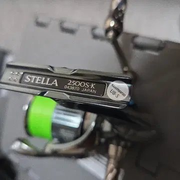 STELLA 2500OS-K 스피닝 릴
