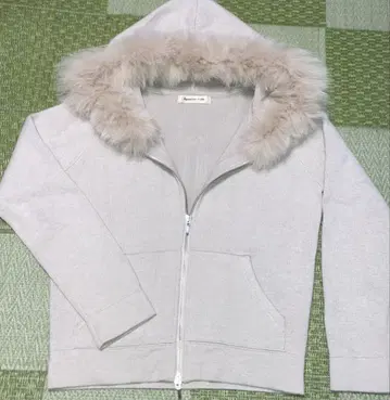 아푸와이저 리셰 퍼 후드티