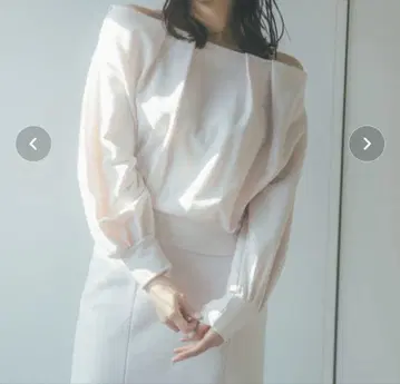 SNIDEL 핑크 오프숄더 트레이닝복