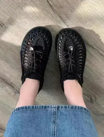 KEEN 24.5cm 블랙 뜨개질 스포츠 샌들
