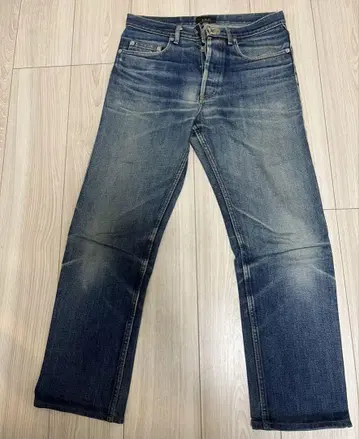 새상품급 A.P.C. 바트라 청바지 아페쎄 데님 정가 55000엔