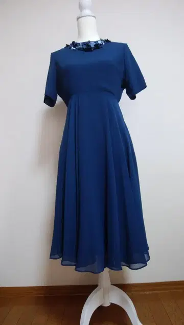 asos 비쥬 네이비 쉬폰 반팔 원피스 미사용품