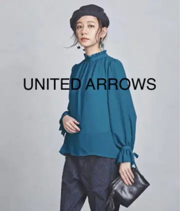 UNITED ARROWS UWSC 프릴 스탠드 카라 블라우스