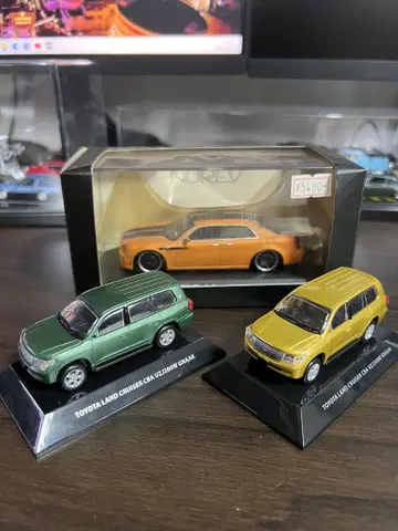 랜드크루저 1/64 크라이슬러 300C 미니카 1/43