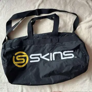 SKINS 백 블랙