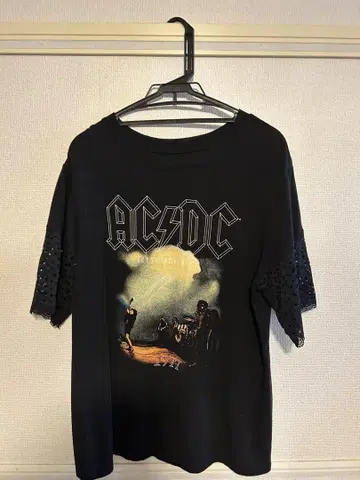 AC/DC 블랙 T셔츠 빈티지
