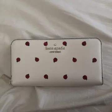 kate spade 무당벌레 프린트 장지갑