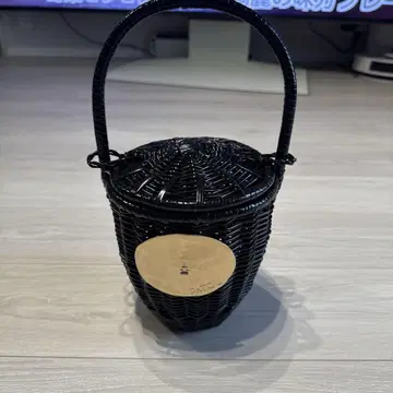 PATOU 블랙 바스켓백