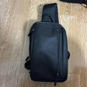 블랙 슬링백