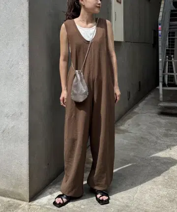 차오패닉 티피 willow 슬라브 쭈리 밑단 드로스트 올인원 브라운