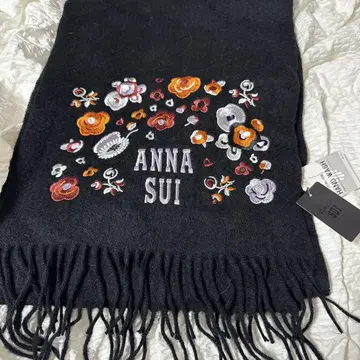 [ ANNA SUI ] 안나수이 자수 블랙 머플러 새상품 미사용 택 포함