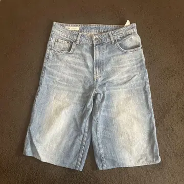 ZARA 라이트 블루 데님 숏팬츠 EUR38