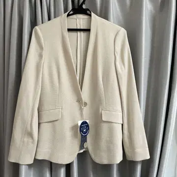 a.v.v 아이보리 노카라 자켓