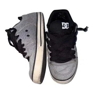 DC SHOES