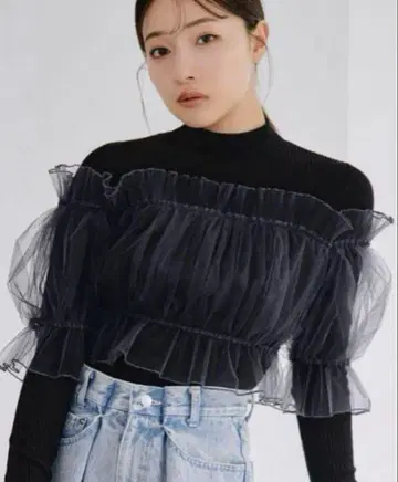 스나이델 튤 도킹 니트 풀오버