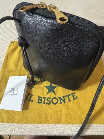 컨디션 최상 IL BISONTE 일비종떼 미니 숄더백 블랙