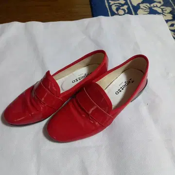 Repetto 빨간색 가죽 로퍼