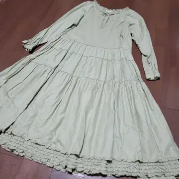 PIN HOUSE 새상품 페치프릴 긴팔 원피스