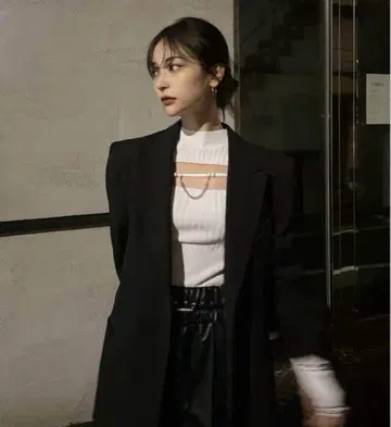 MELT THE LADY 멜트 더 레이디 백 턱 자켓 베이지