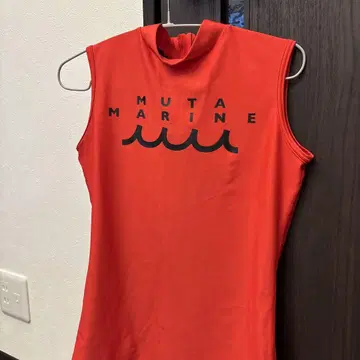 MUTA MARINE 레드 하이넥 셔츠