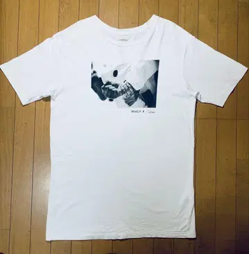 RVCA 루카 그래픽 프린트 V1 암 락 디자인 XL 55cm