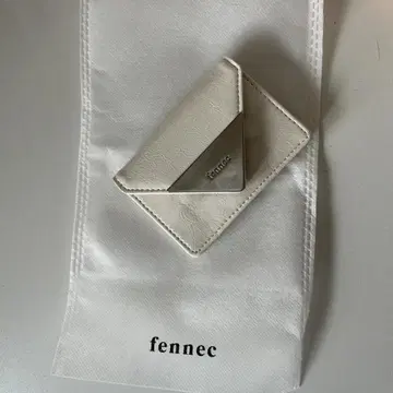 Fennec 이단 접이식 지갑 화이트