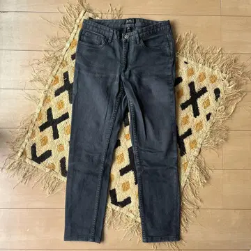 A.P.C. JEAN MOULANT 스트레치 청바지 블랙 데님