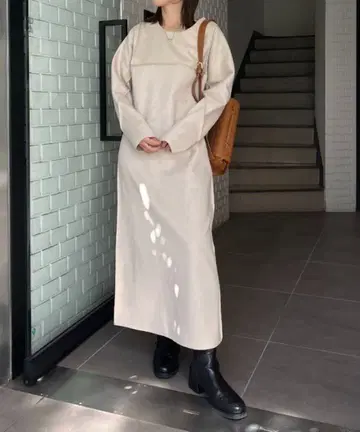 카프리슈 레마쥬 아웃 블로킹 울 원피스 F 베이지