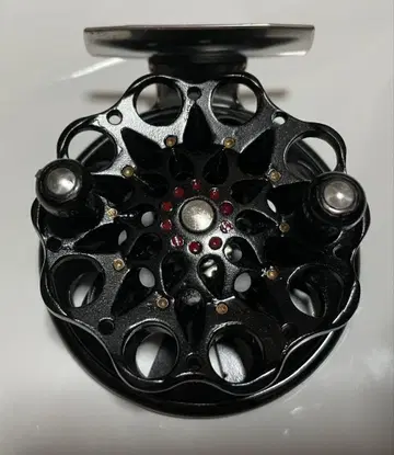 후지릴 FPR-25 FUJI 오토시코미 타이코 릴 헤치 치누 블랙 도미