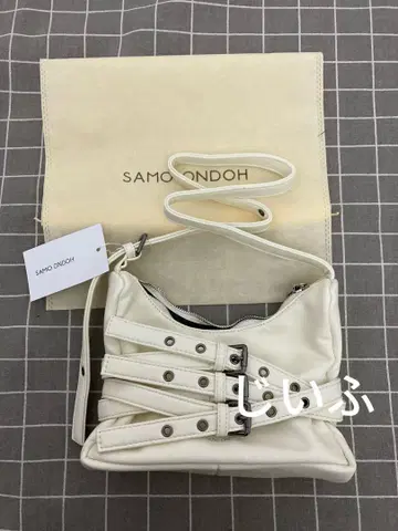 SAMO ONDOH 화이트 숄더백
