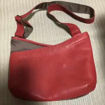 B.stuff 비스태프