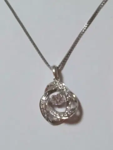 댄싱 목걸이 실버 925 (미사용에 가까움) 크로스포