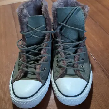 CONVERSE ALL STAR 올리브 퍼 하이컷