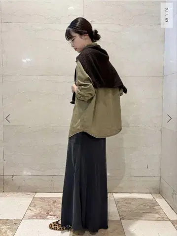 신상 새상품 spick&span 워셔블 큐프라 플레어 스커트 BK