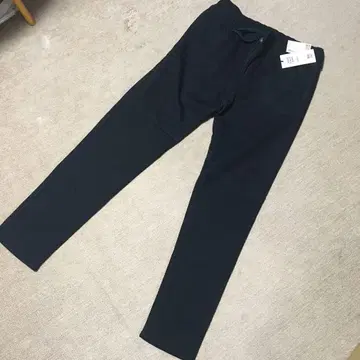 유니클로 조거 슬림핏 청바지 새상품