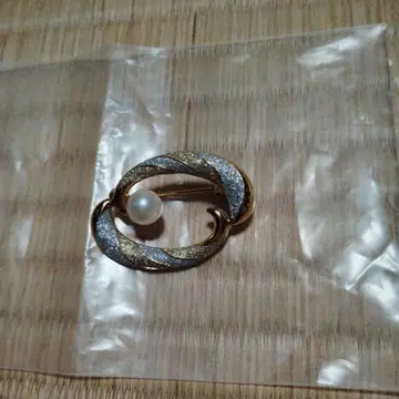 브로치