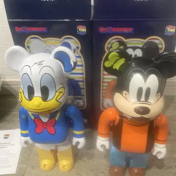 BE@RBRICK 도널드 덕 & 구피 400%