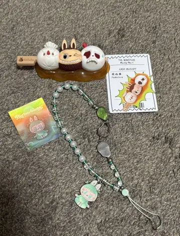 [정품] POPMART 러브브 핸드폰 스트랩과 피규어 세트