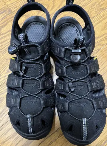 KEEN 클리어워터 CNX 여성용 블랙 26cm