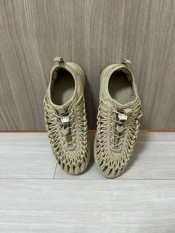 KEEN 샌들 UNEEK O3 유니크 오쓰리 남성용 베이지 27cm