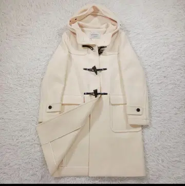 크림색 더플 코트 후드 부착 맥피