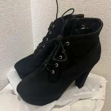 블랙 스웨이드 통굽 힐 부츠 L 사이즈