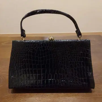 블랙 포멀 백 크로커다일 패턴