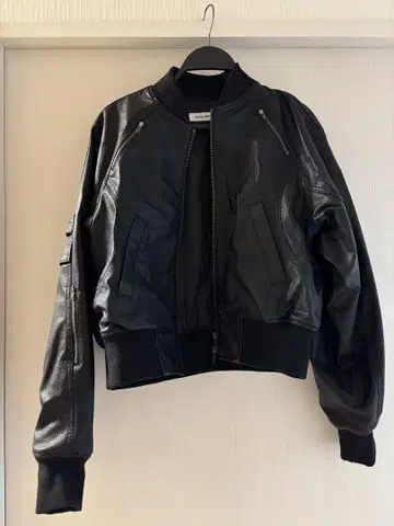 LAGUA GEM 블랙 레더 봄버 자켓